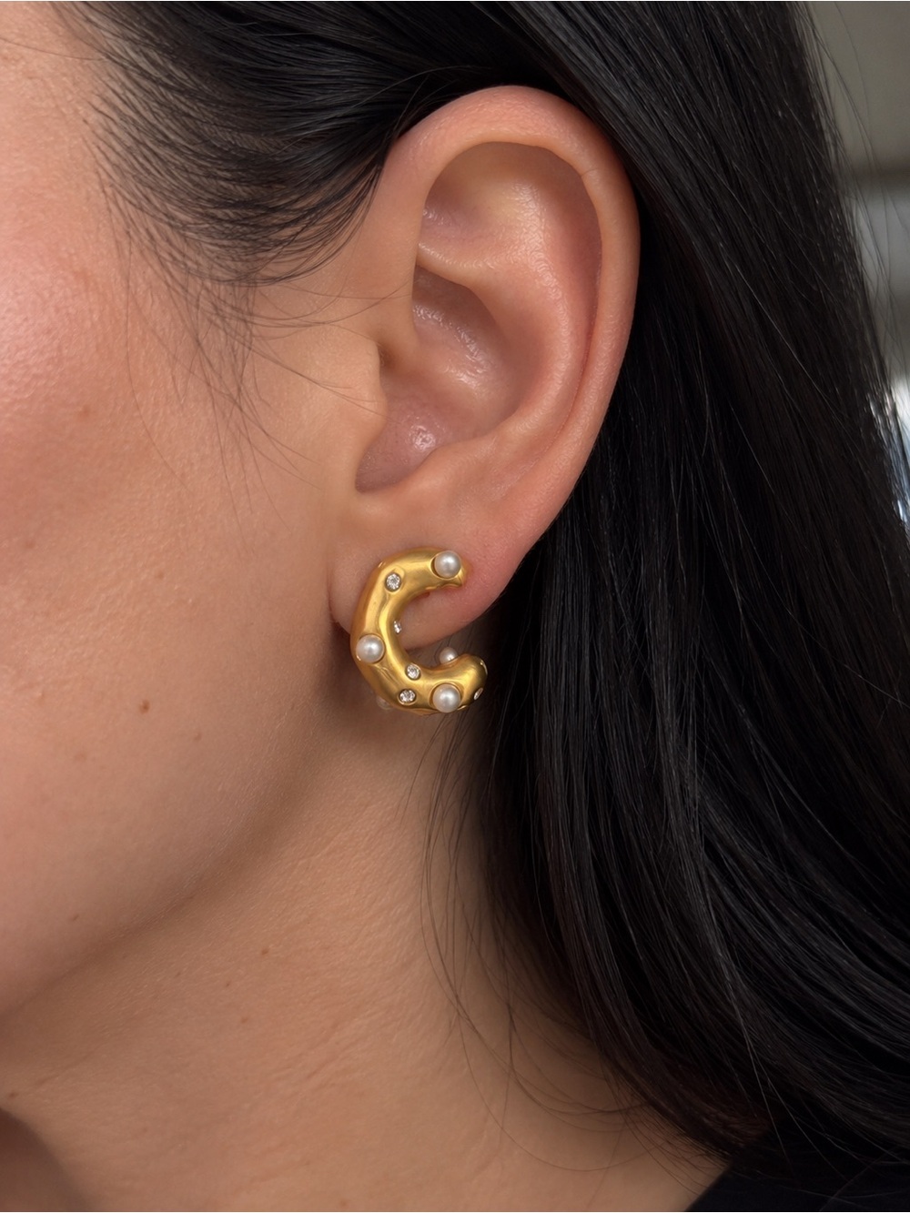 Gold Pearl Accent C-Shaped Hoop Earring - Women's Jewelry
